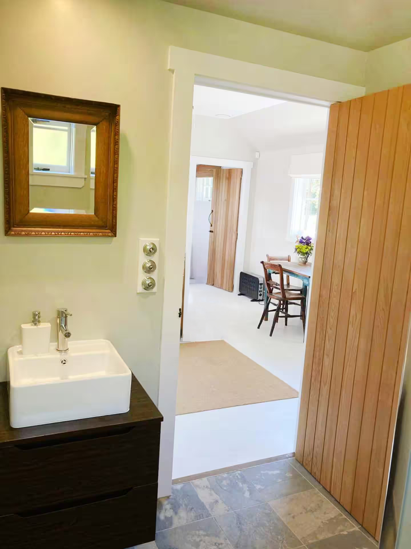 EastWing_Bathroom