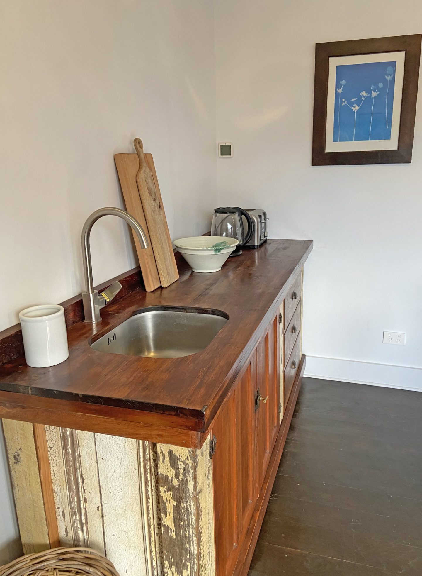 WestWing_kitchenette
